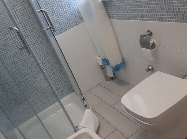 Номер Economy, Home To Fly