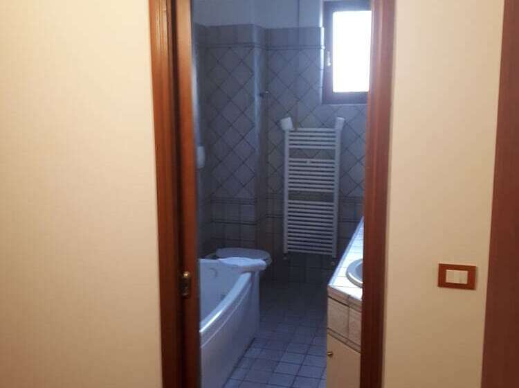 Номер Стандарт, Home To Fly