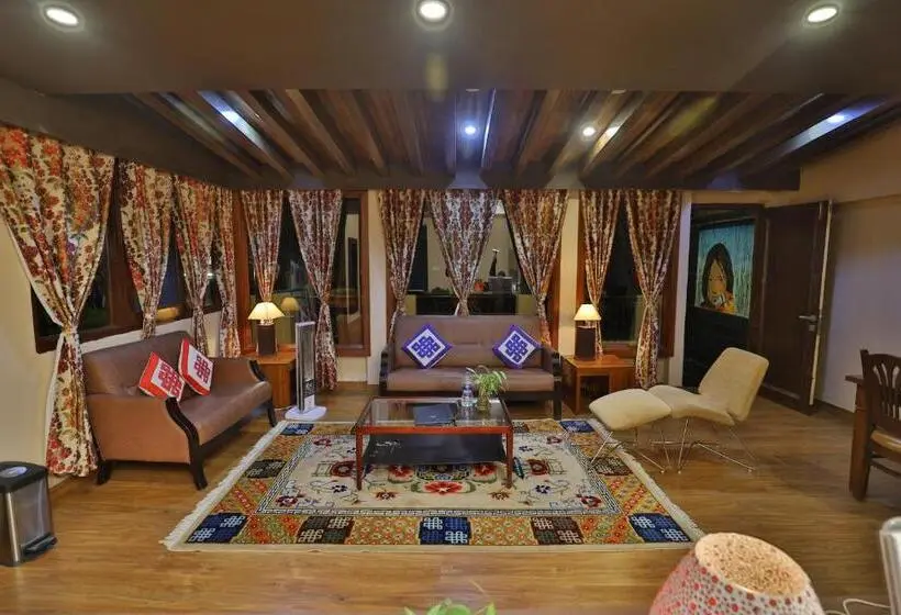 سوییت, Norbu House
