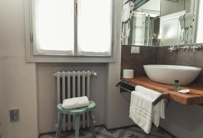 디럭스 룸, Piccola Torre Maison