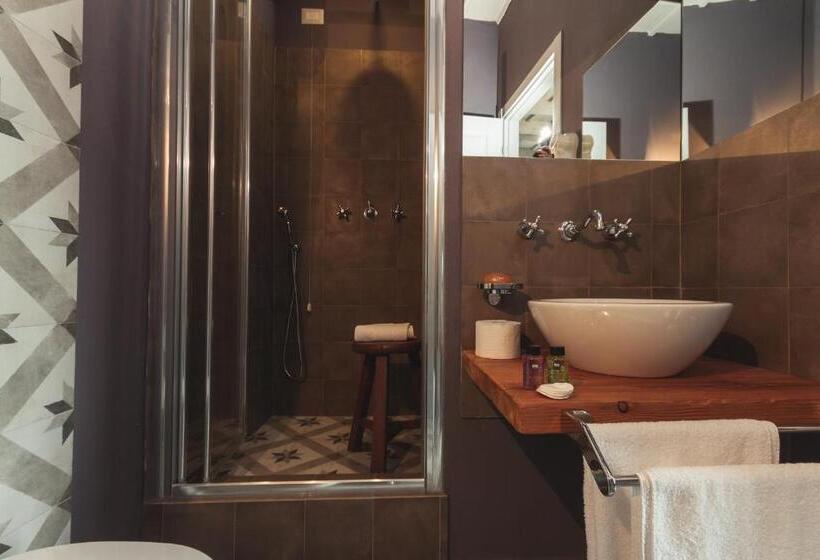 수피리어 스위트, Piccola Torre Maison