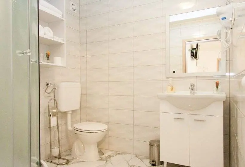 اتاق راحتی, Rooms Garden Zagreb Airport