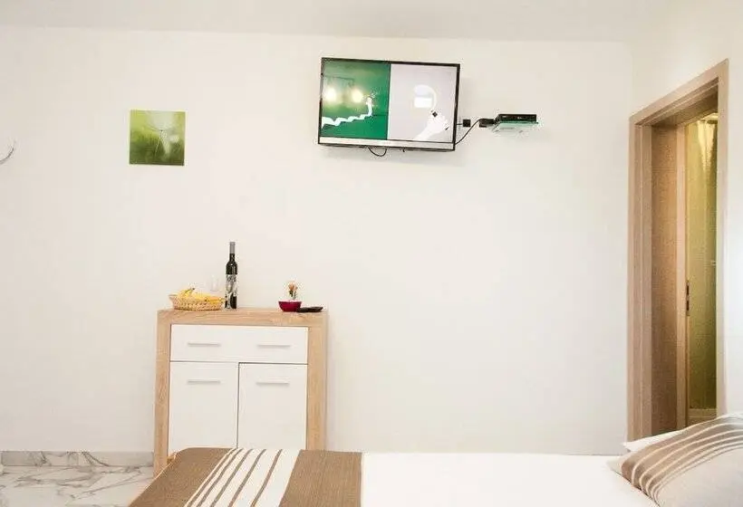 اتاق راحتی, Rooms Garden Zagreb Airport