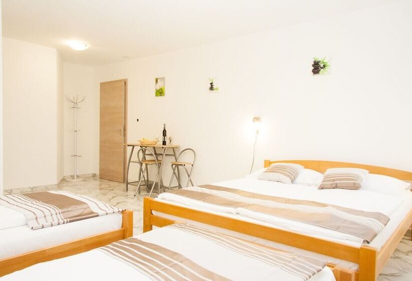 اتاق خانوادگی, Rooms Garden Zagreb Airport