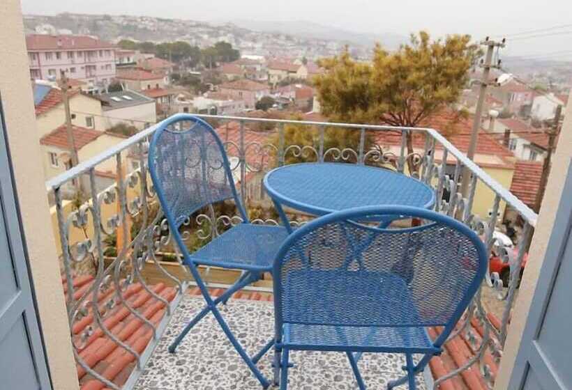 חדר סטנדרט נוף לים עם מרפסת, Sihirli Kitap Kahve Konuk Evi