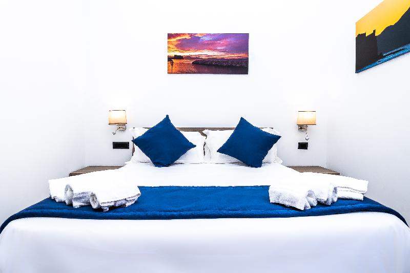 اتاق استاندارد با چشمانداز دریاچه, Hampton Inn San Luis Potosi