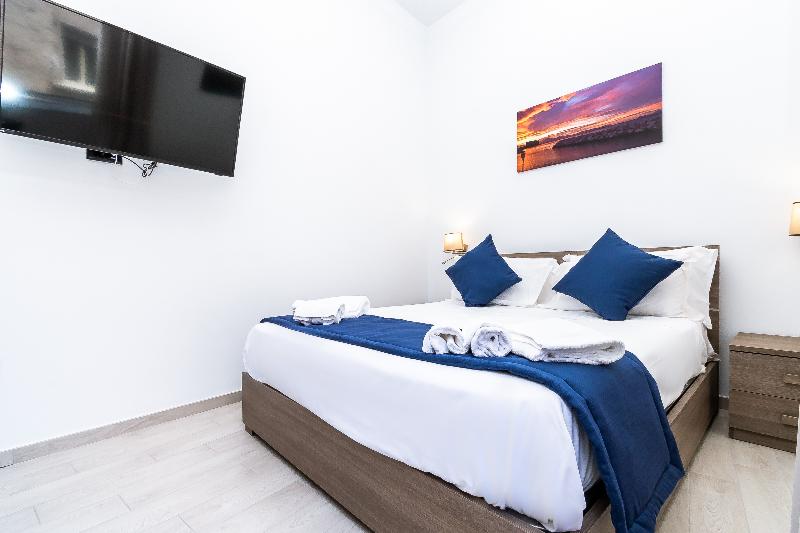 اتاق استاندارد با چشم‌انداز دریاچه, Hampton Inn San Luis Potosi