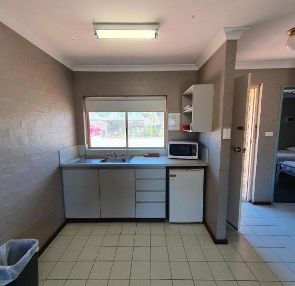 آپارتمان 2 خوابه, The African Reef