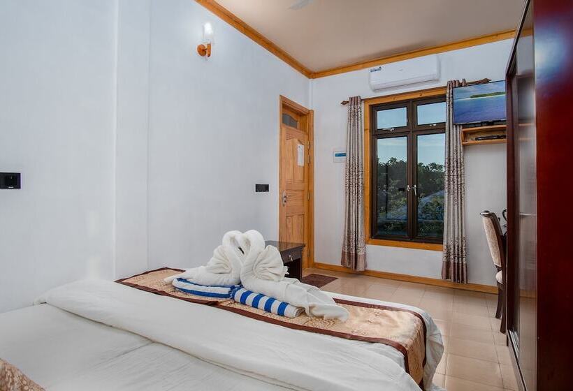 اتاق لوکس با تخت بزرگ, Thundee Inn