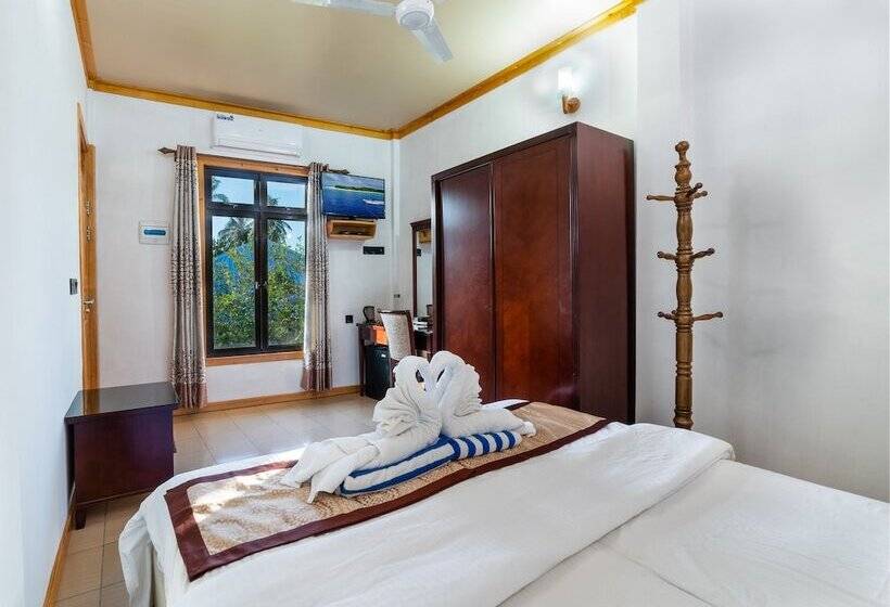 سوییت خانوادگی, Thundee Inn