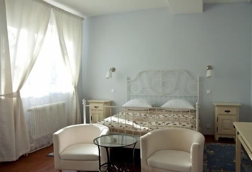 Полулюкс, Provence Hotel 4 Seasons