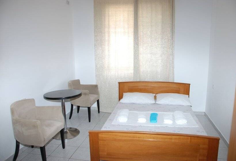 اتاق استاندارد سه نفره, Casa Mia