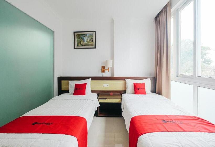 Номер Deluxe, Reddoorz At Bali Kepundung Denpasar