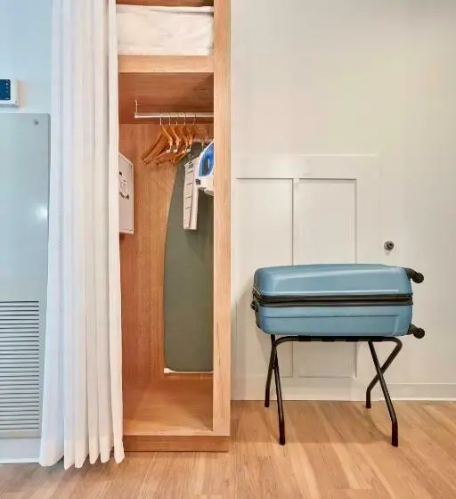 プールビュースタンダードルーム, Universal Endless Summer Resort - Surfside Inn and Suites