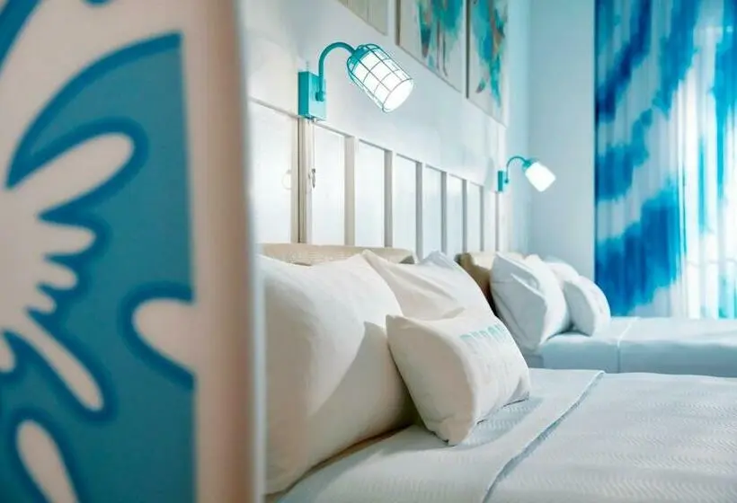 2 Bedroom Suite Pool View, Universal Endless Summer Resort - Surfside Inn and Suites