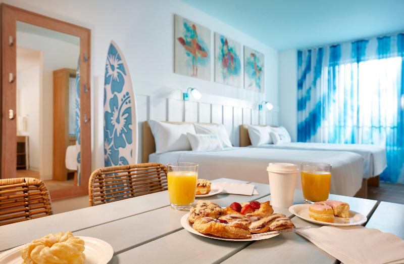 2 Bedroom Suite Pool View, Universal Endless Summer Resort - Surfside Inn and Suites