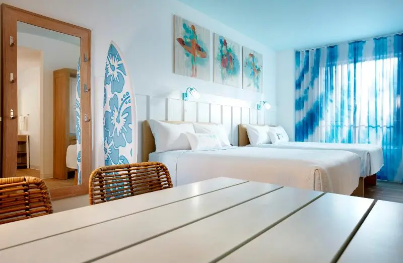 2 Bedroom Suite Pool View, Universal Endless Summer Resort - Surfside Inn and Suites