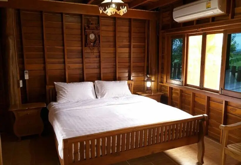 デラックスルーム, Huanmaisakngam Resort