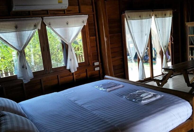 חדר דלוקס, Huanmaisakngam Resort