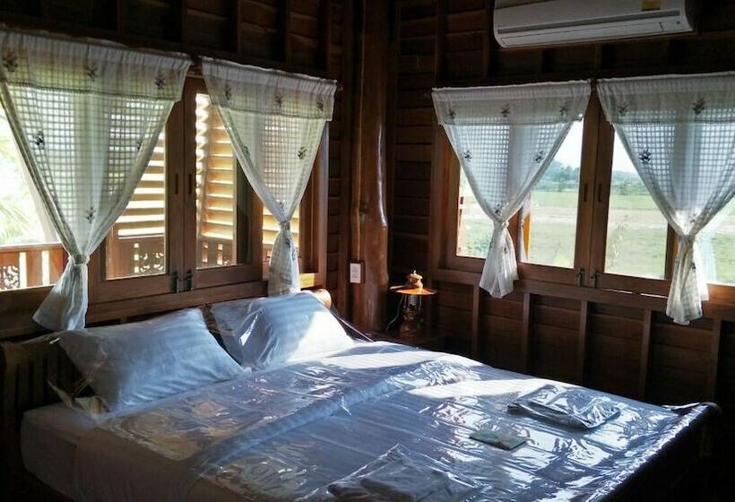 חדר דלוקס, Huanmaisakngam Resort