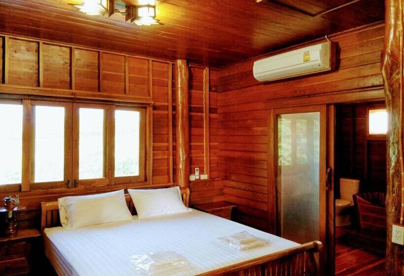 חדר דלוקס, Huanmaisakngam Resort