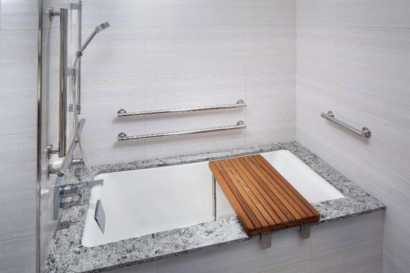 جناح سرير كينج, Hilton Rochester Mayo Clinic Area