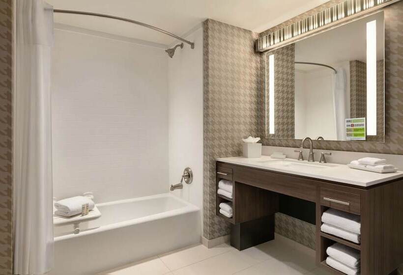 身障者適用スイートルーム, Home2 Suites By Hilton Chantilly Dulles Airport