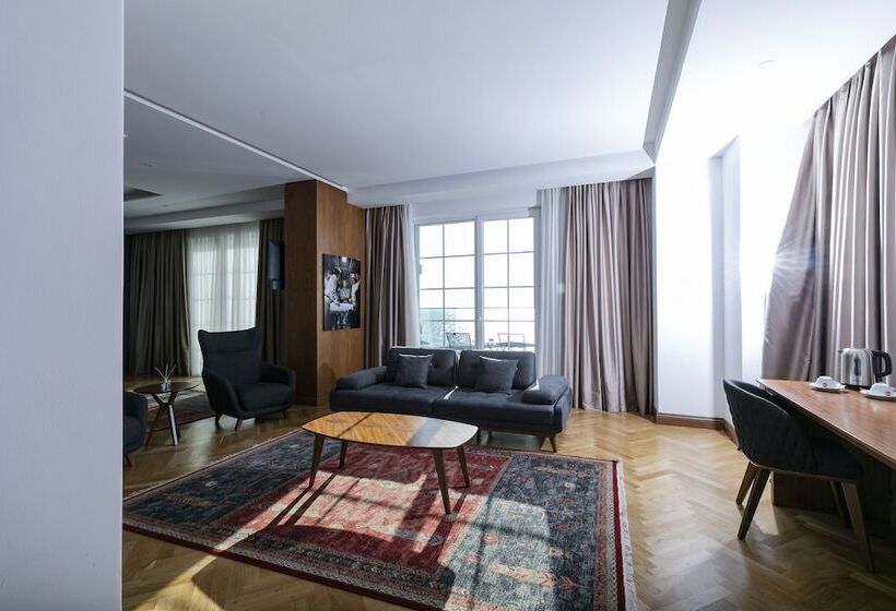 Люкс Повышенной Комфортности, Prestige Resort