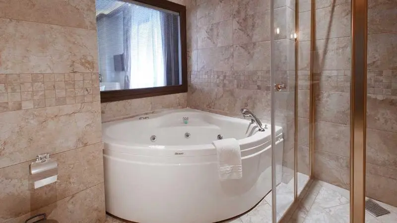 Deluxe Room, Ramada Suites By Wyndham Solo