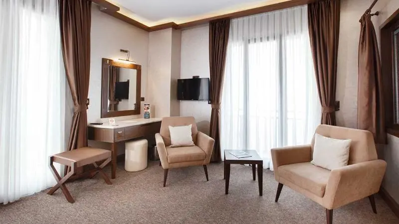Deluxe Room, Ramada Suites By Wyndham Solo