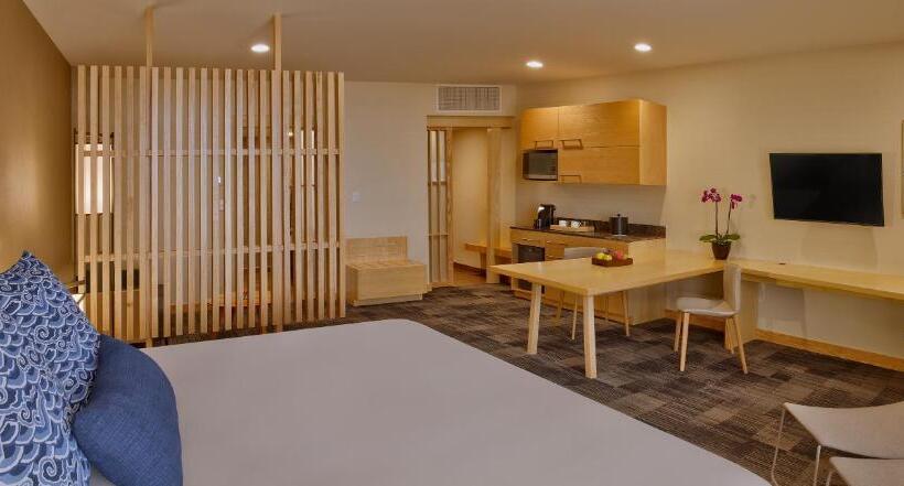 Люкс, Galeria Plaza Irapuato