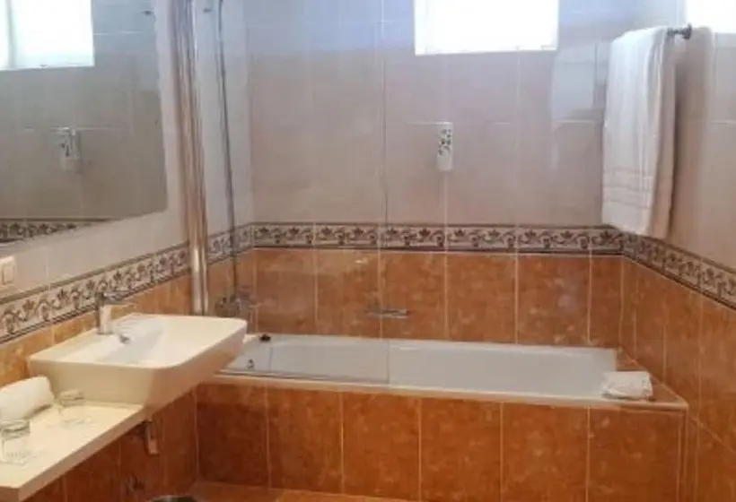 سوئیت با چشم‌انداز زمین گلف, Gara Suites Golf & Spa