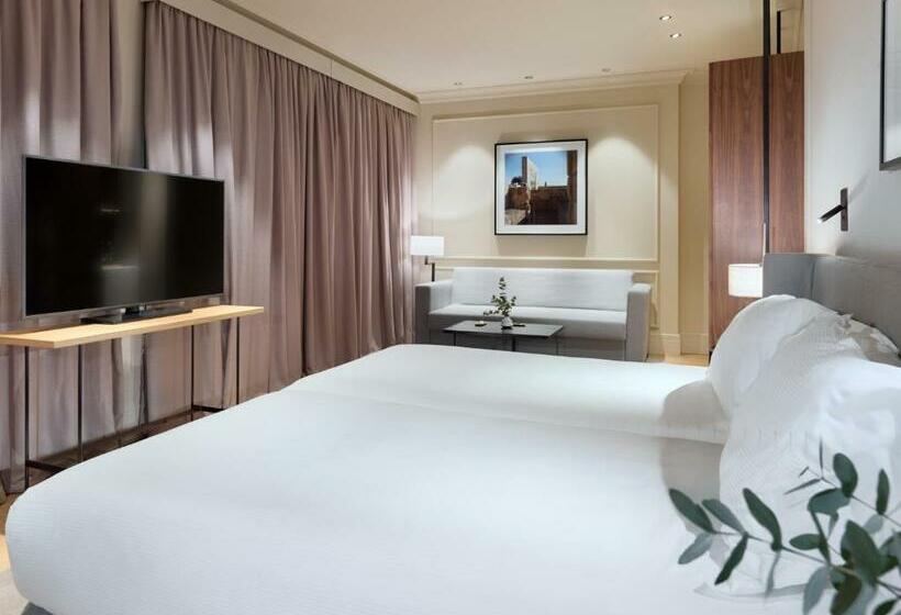 سوییت جونیور, H10 Palacio Colomera