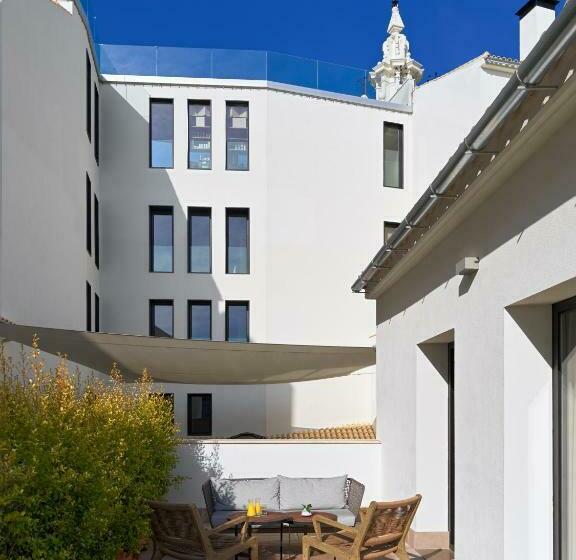 اتاق خانوادگی, H10 Palacio Colomera