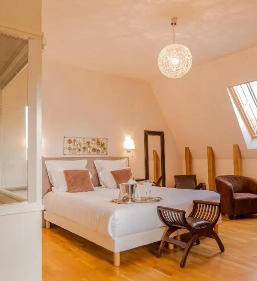 バスタブ付きスタンダードルーム, Logis Auberge De La Tour Hôtel & Restaurants