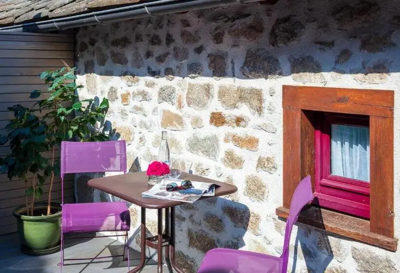 バスタブ付きスタンダードルーム, Logis Auberge De La Tour Hôtel & Restaurants