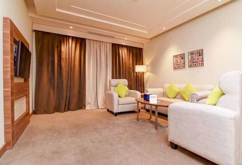 سوییت اجرایی, Mena Hotel Tabuk