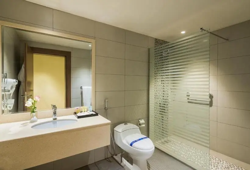 سوییت جونیور, Mena Hotel Tabuk