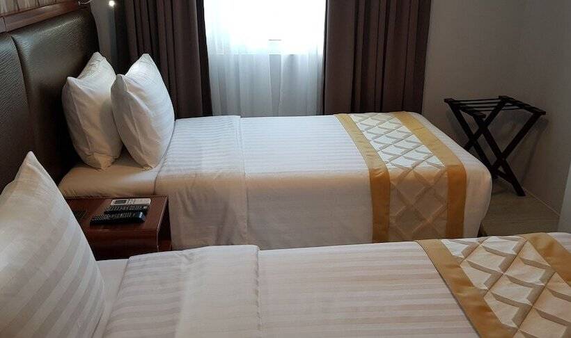 اتاق لوکس, One Central Hotel & Suites