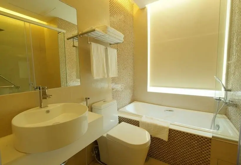 ジュニアスイート, One Central Hotel & Suites