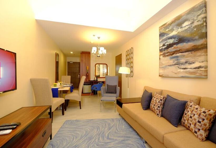 سوییت جونیور, One Central Hotel & Suites