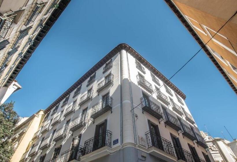 اتاق سوپریور, Soho Boutique Opera