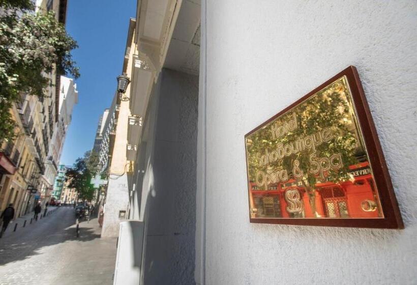 اتاق استاندارد سه نفره, Soho Boutique Opera