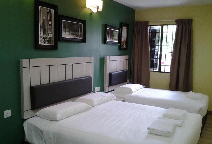 اتاق استاندارد سه نفره, Suria Seremban