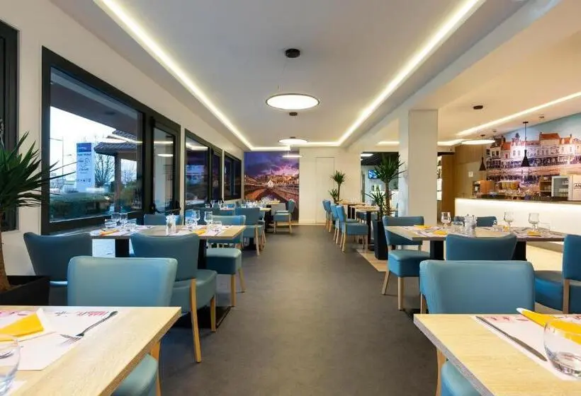 اتاق استاندارد سه نفره, The Originals City, Tabl'Hôtel, Amiens