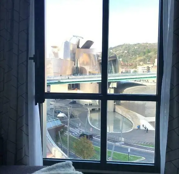 سوئیت جونیور با چشم‌انداز, Vincci Consulado de Bilbao