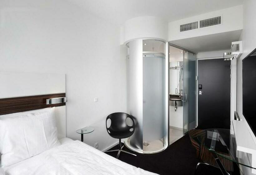 חדר סטנדרט, Wakeup Copenhagen   Bernstorffsgade