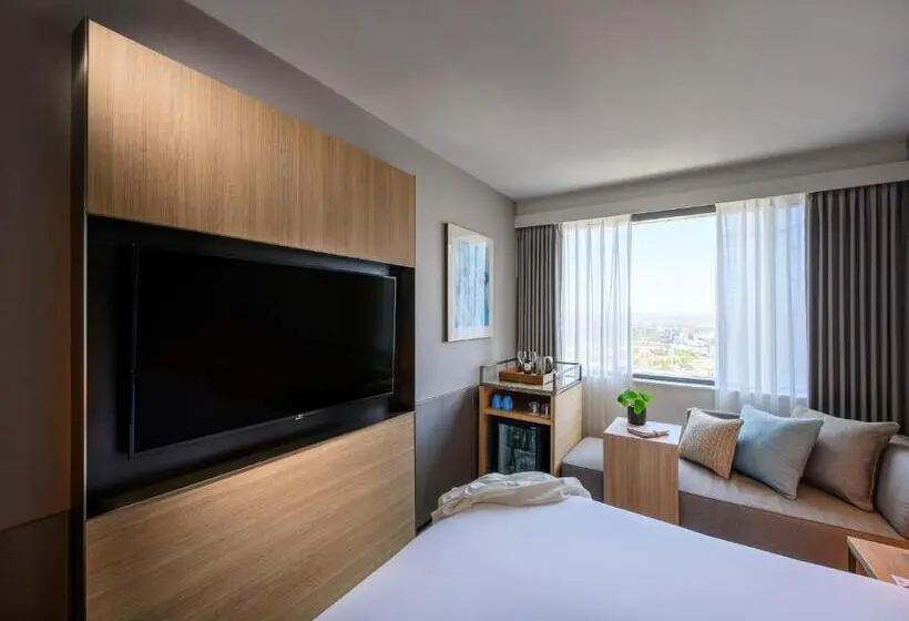 キングサイズベッドのスタンダードルーム, Novotel Melbourne Central