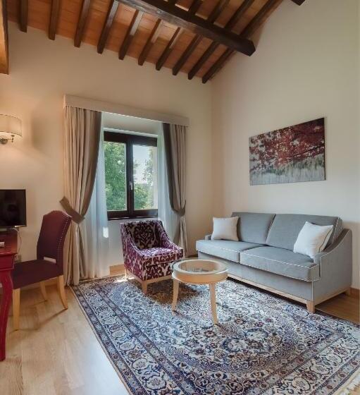 Полулюкс, Borgo La Chiaracia Resort & Spa