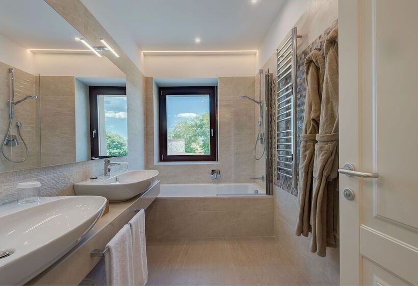 סוויטת ג'וניור, Borgo La Chiaracia Resort & Spa